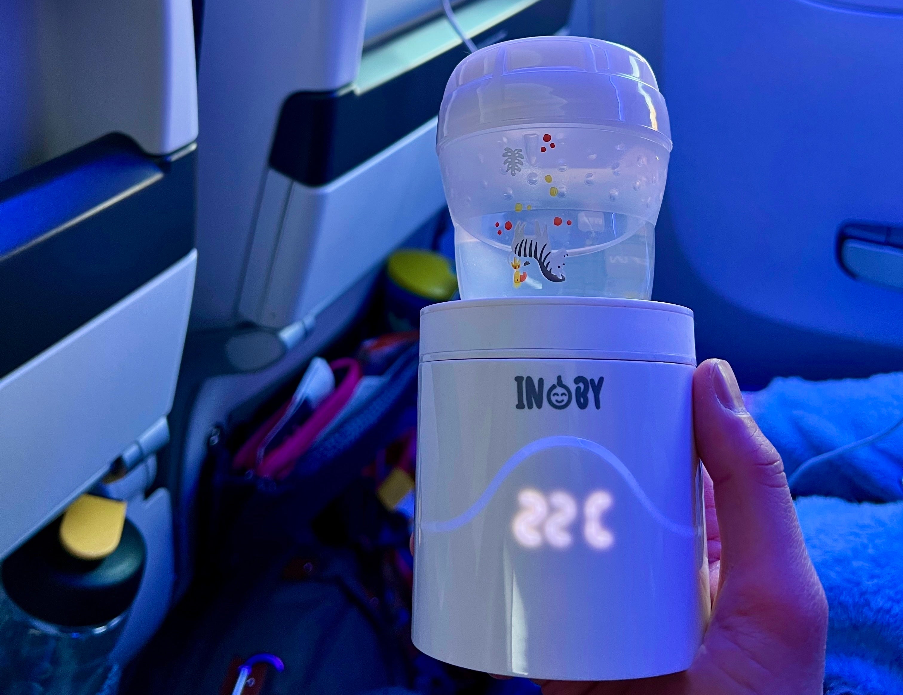 Bottle-Feeding-on-the-Go-During-the-Busy-Holiday-Season INOBY UK